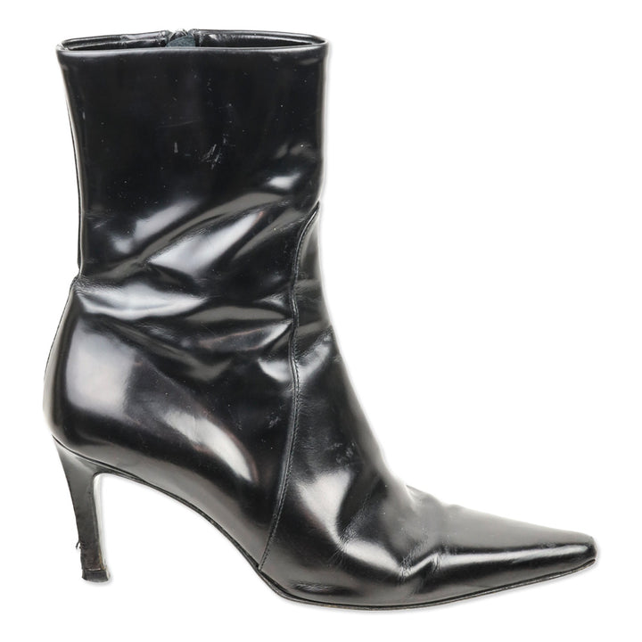 Burberry Vintage Black Leather Pointed Toe Kitten Boots