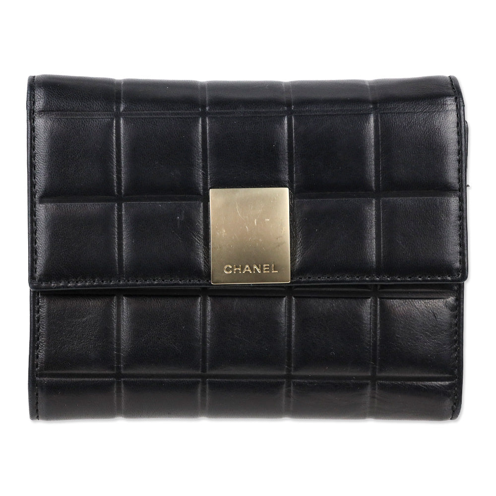 Chanel 2002-2003 Chocolate Bar Black Lambskin Tri-Fold Wallet
