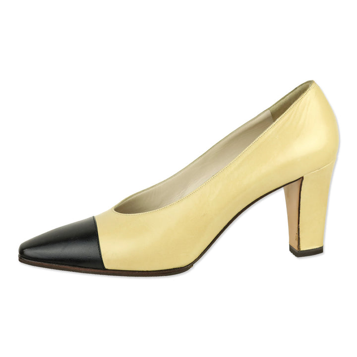 Chanel Beige Black Cap Pointed Toe Leather Pumps