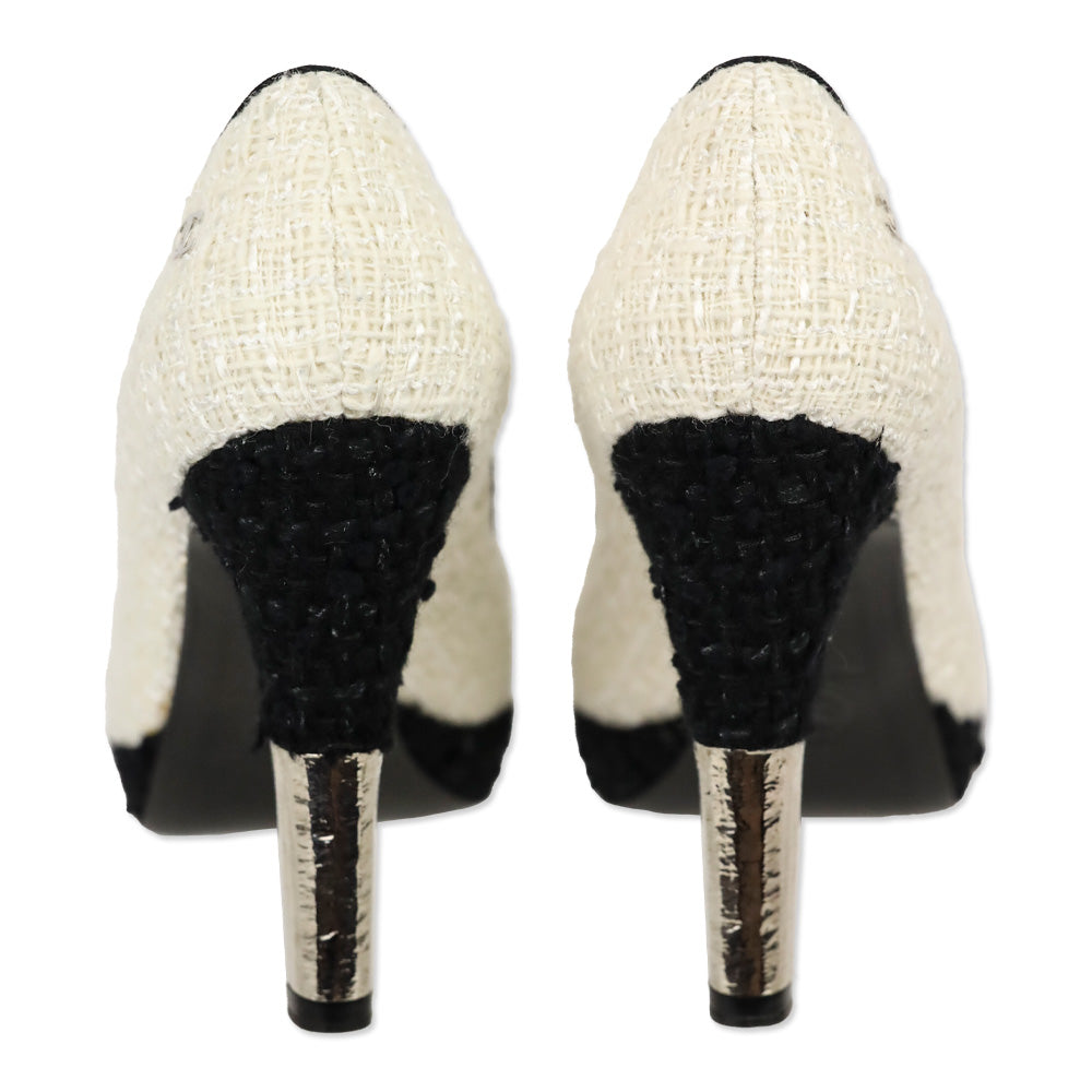 Chanel Ecru & Black Cap Toe Tweed Pumps