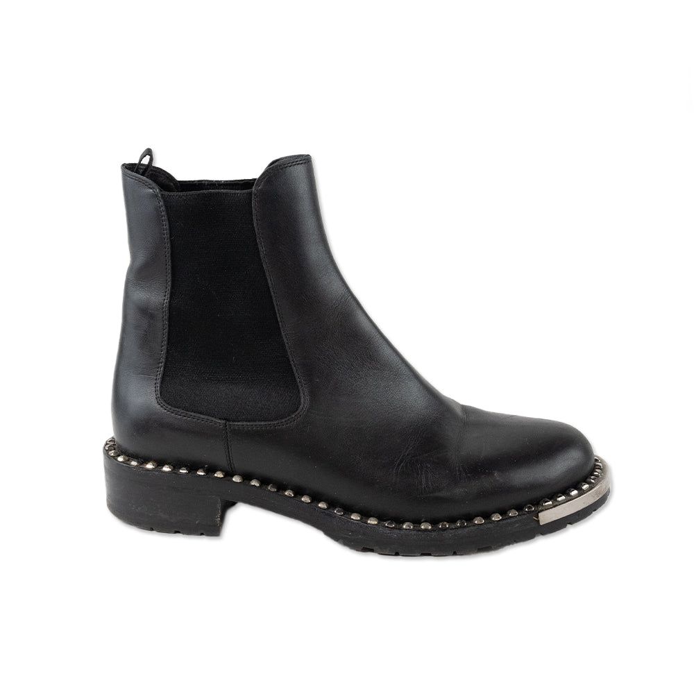 Miu miu chelsea boot hotsell