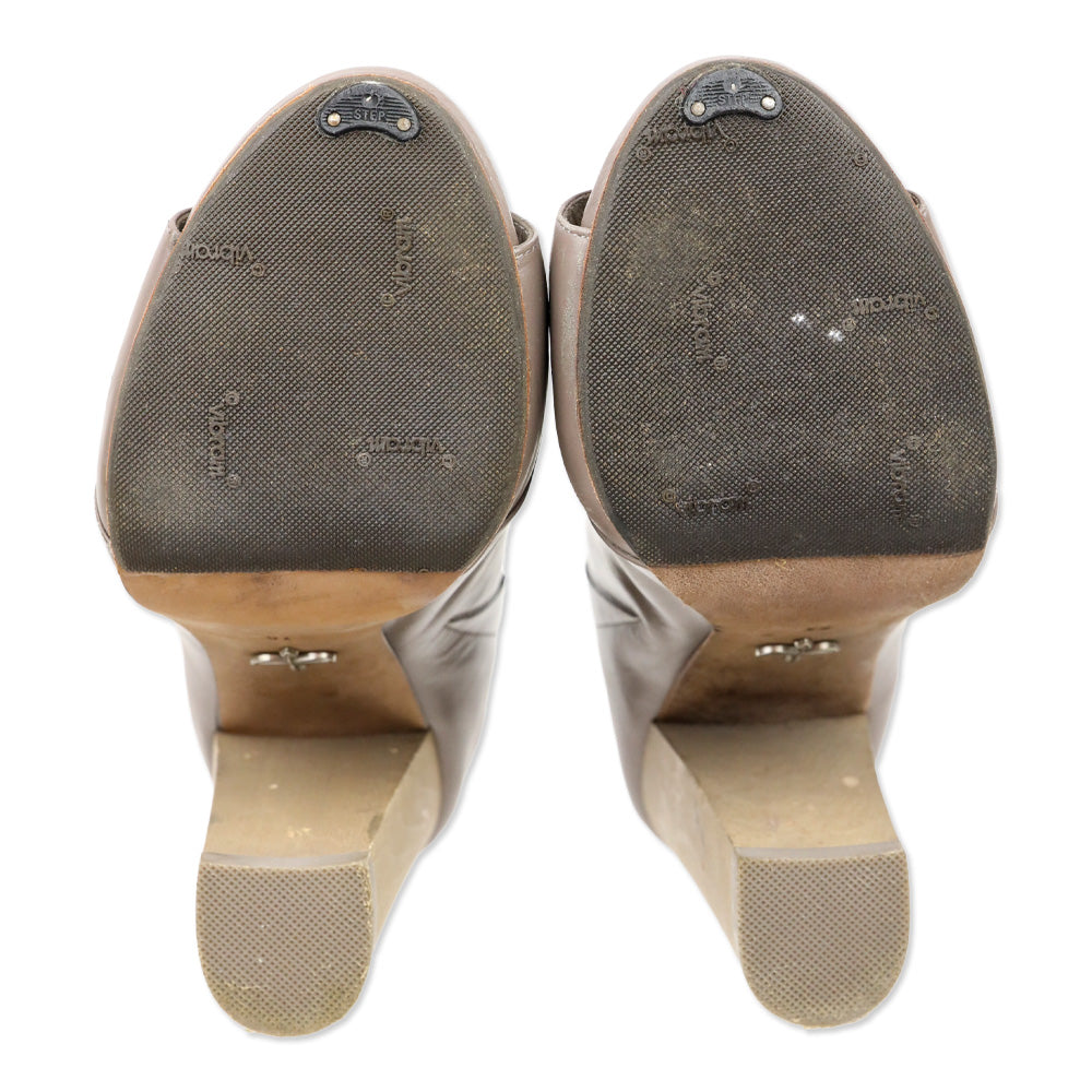 Pour La Victoire Taupe Leather Eva Peep Toe Block Heel Mules