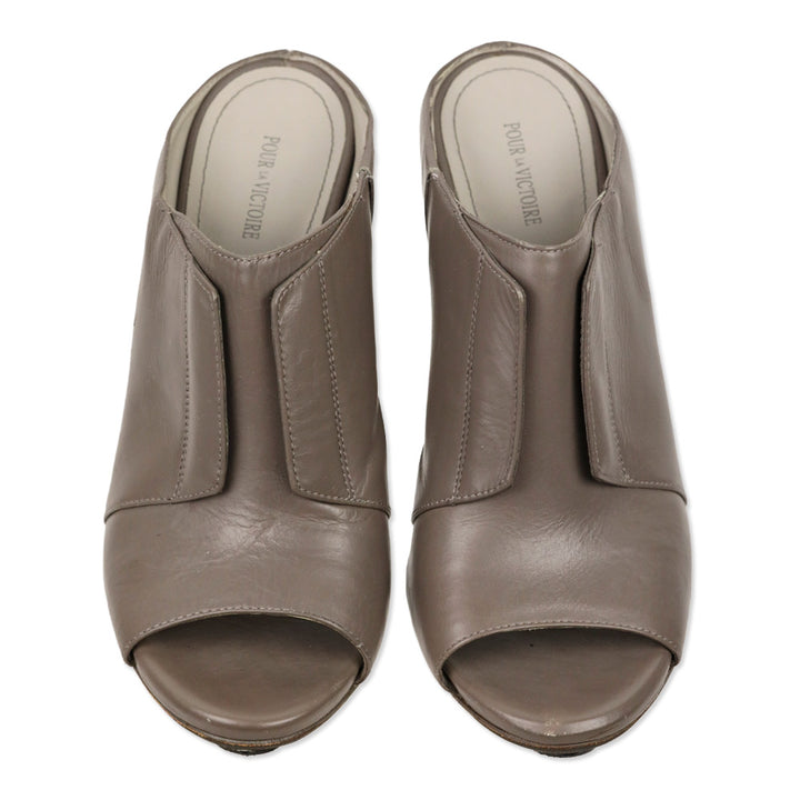 Pour La Victoire Taupe Leather Eva Peep Toe Block Heel Mules
