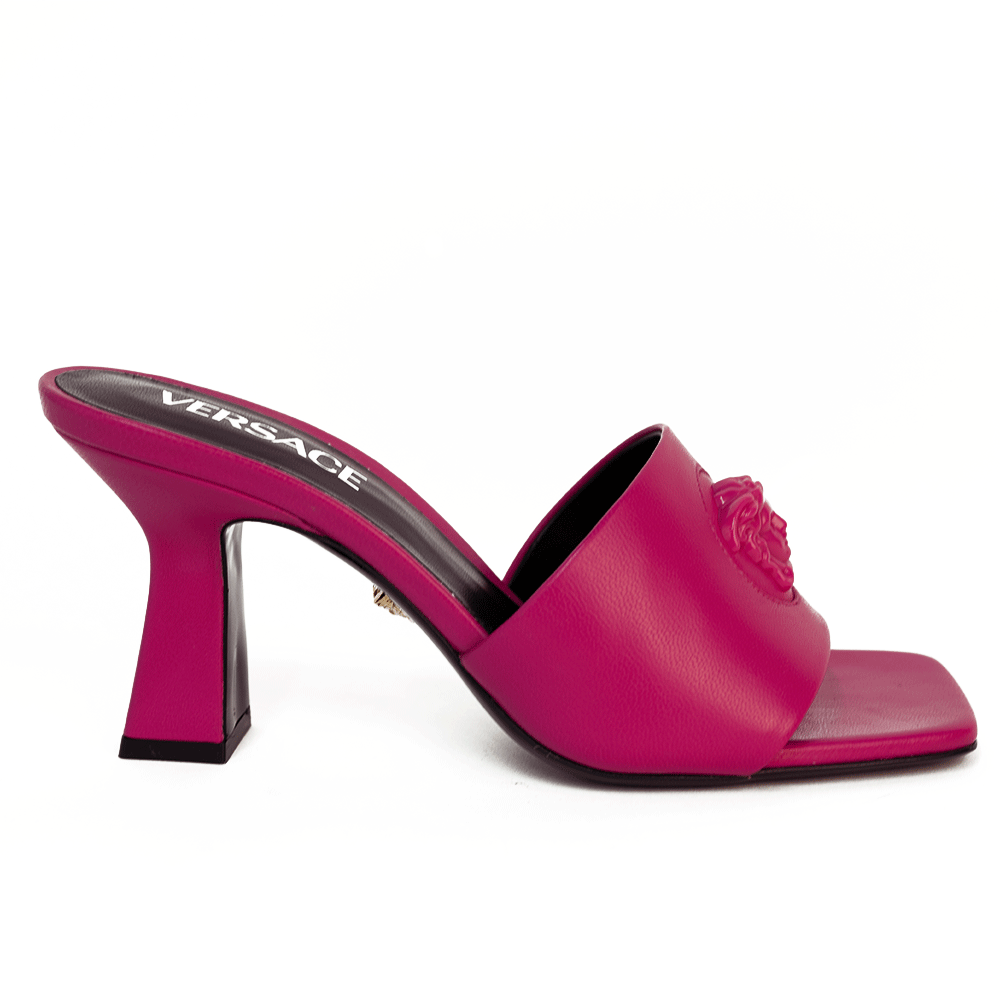 激安VERSACE ピンク メドューサ　スクエアトゥ エナメルミュール 新品 Medusa patent leather mules in pink - Versace | Mytheresa