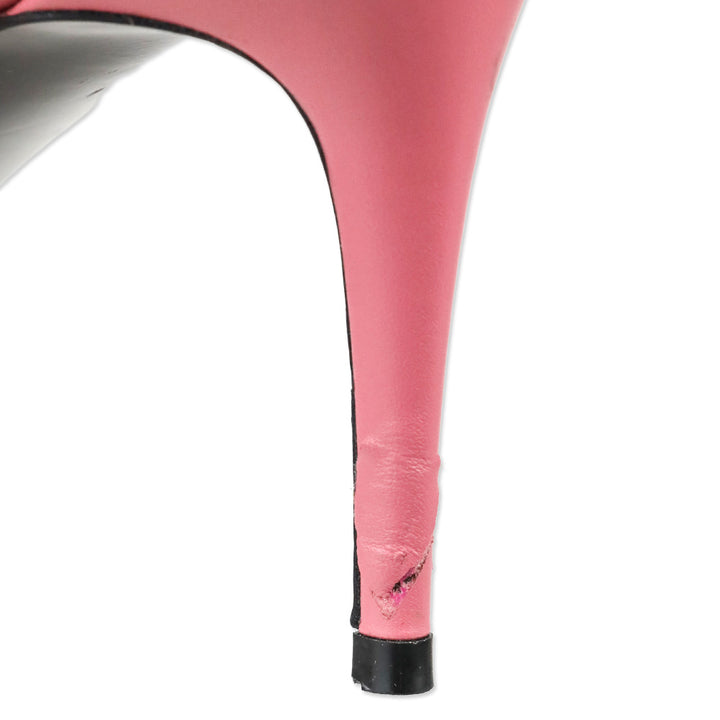 Valentino Garavani Roman Rockstud T-Strap Pink Sandals