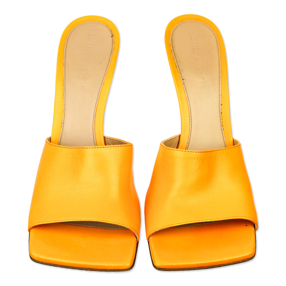 Bottega Veneta Tangerine Leather Stretch Mule Sandal
