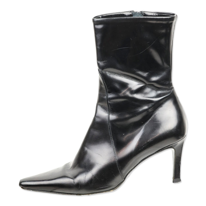 Burberry Vintage Black Leather Pointed Toe Kitten Booties