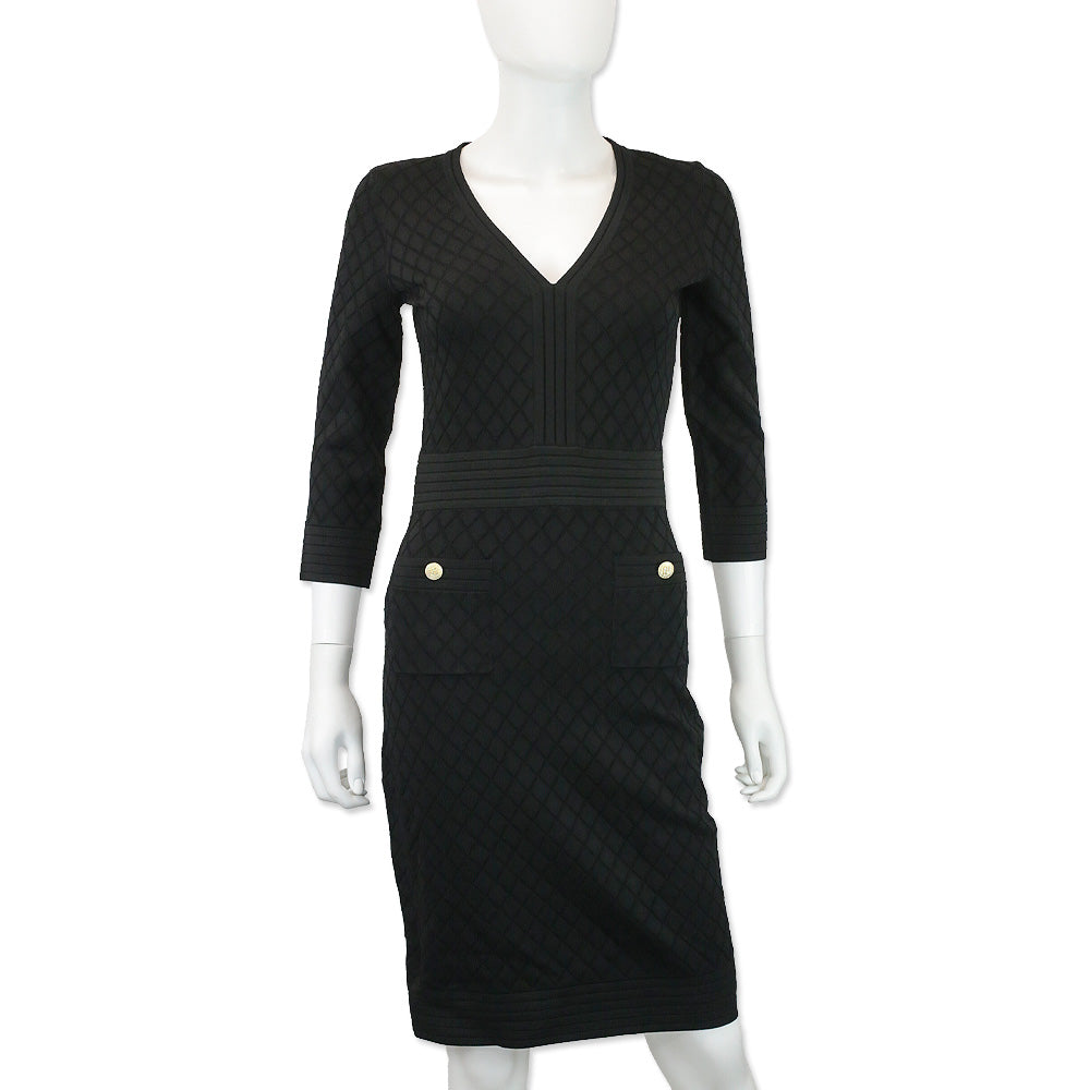Carolina Herrera Black Pointelle Knit V-Neck Midi Sweater Dress | DBLTKE Luxury Consignment Boutique Carolina Herrera Black Pointelle Knit V-Neck Midi Sweater Dress | DBLTKE Luxury Consignment Boutique