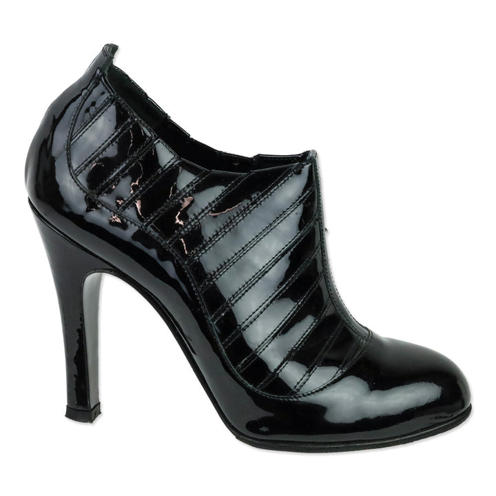 Chanel 2006 Paris-New York Black Patent Leather Ankle Bootie