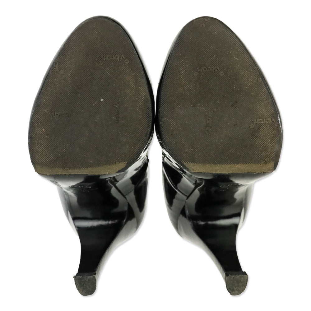 Chanel 2006 Paris-New York Black Patent Leather Ankle Bootie