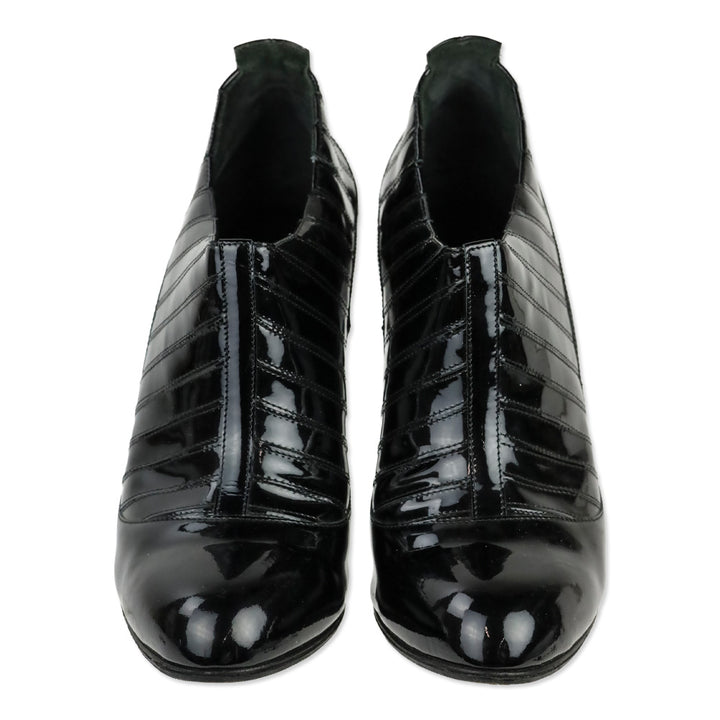 Chanel 2006 Paris-New York Black Patent Leather Ankle Bootie