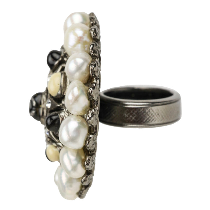 Chanel 2009 F/W Pearl Gunmetal Gripoix Ring