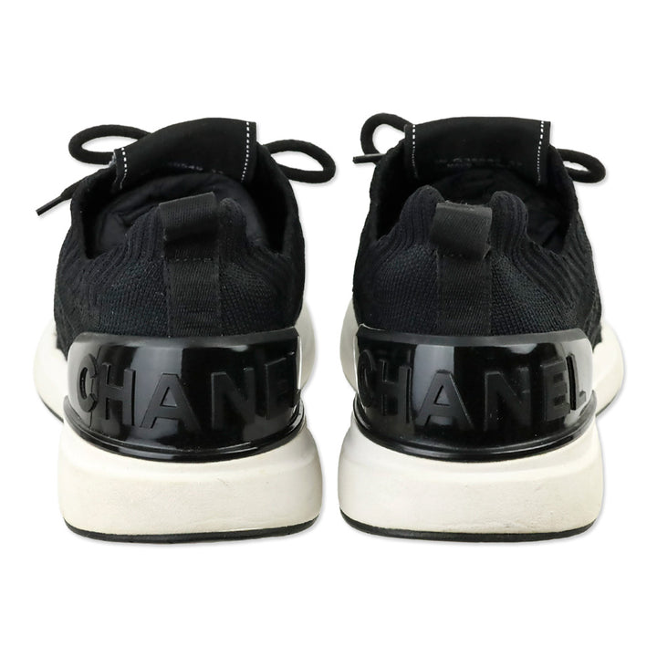 Chanel Black Fabric Matelasse Quilted Knit Low-Rise Sneakers