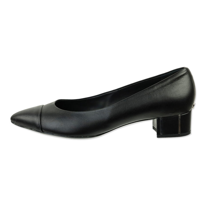Chanel Black Lambskin Leather Pumps