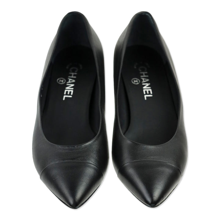 Chanel Black Lambskin Leather Pumps