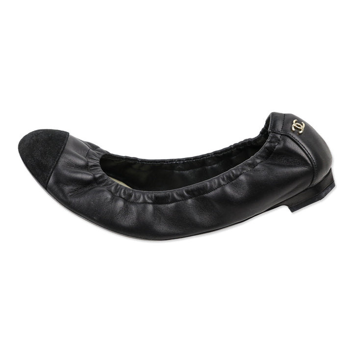 Chanel Black Leather Cap-Toe Stretch Ballet Flats