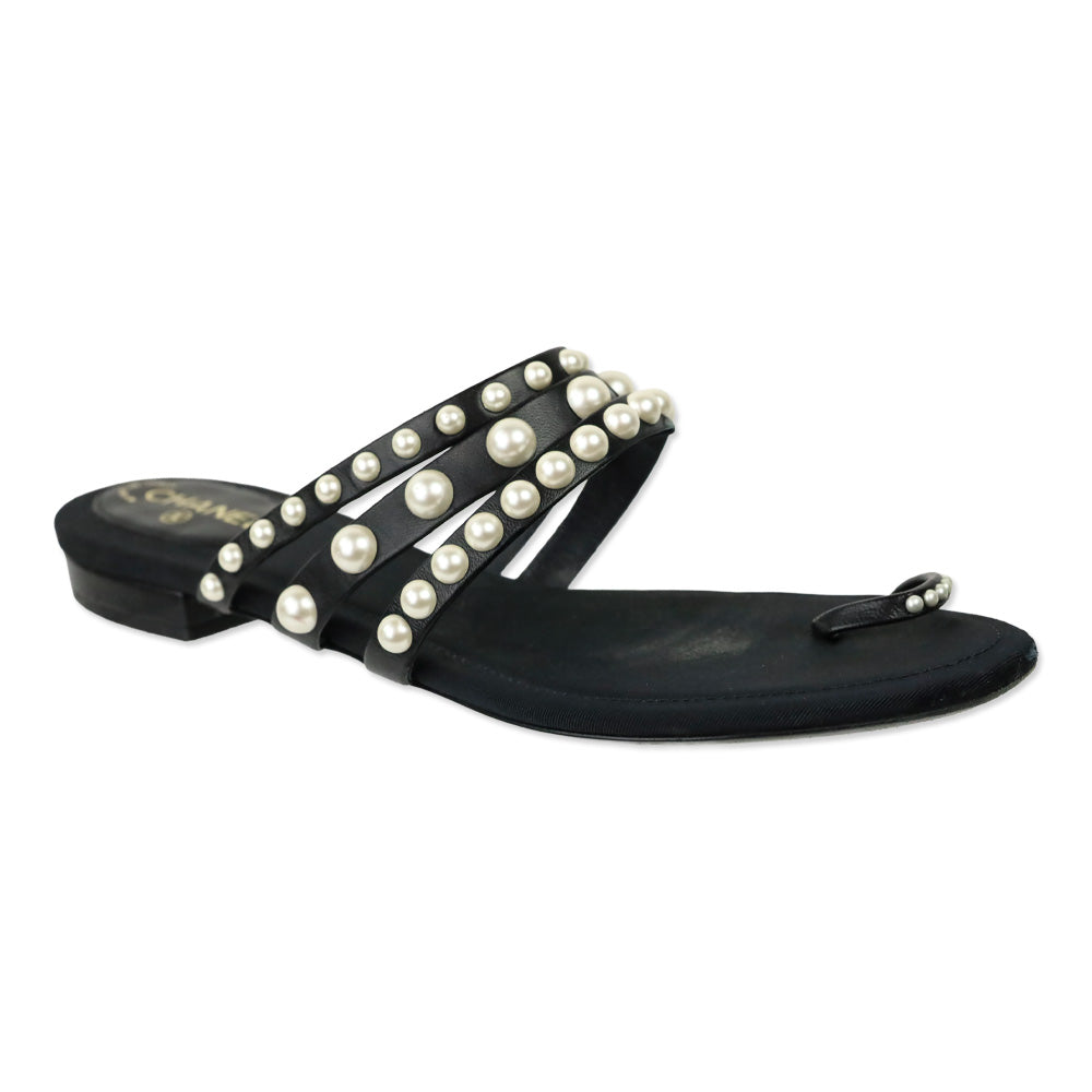 Chanel Black Leather Pearl Trim Toe Ring Slide Sandal