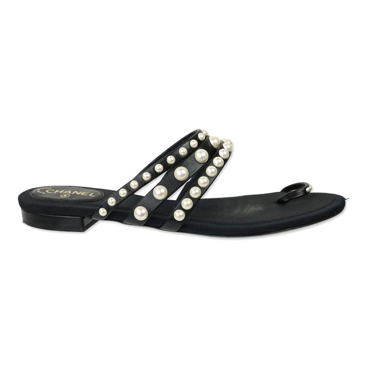 Chanel Black Leather Pearl Trim Toe Ring Slide Sandal