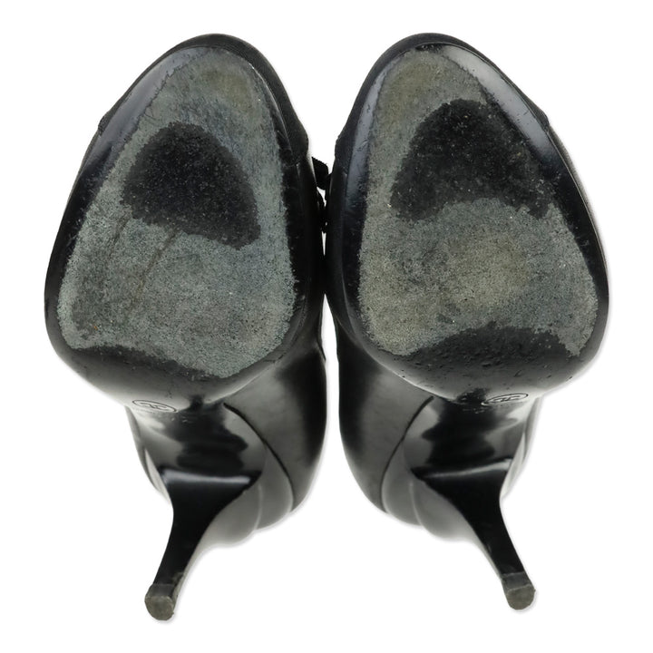 Chanel Black Soft Leather Grosgrain Cap Toe Bow Pump