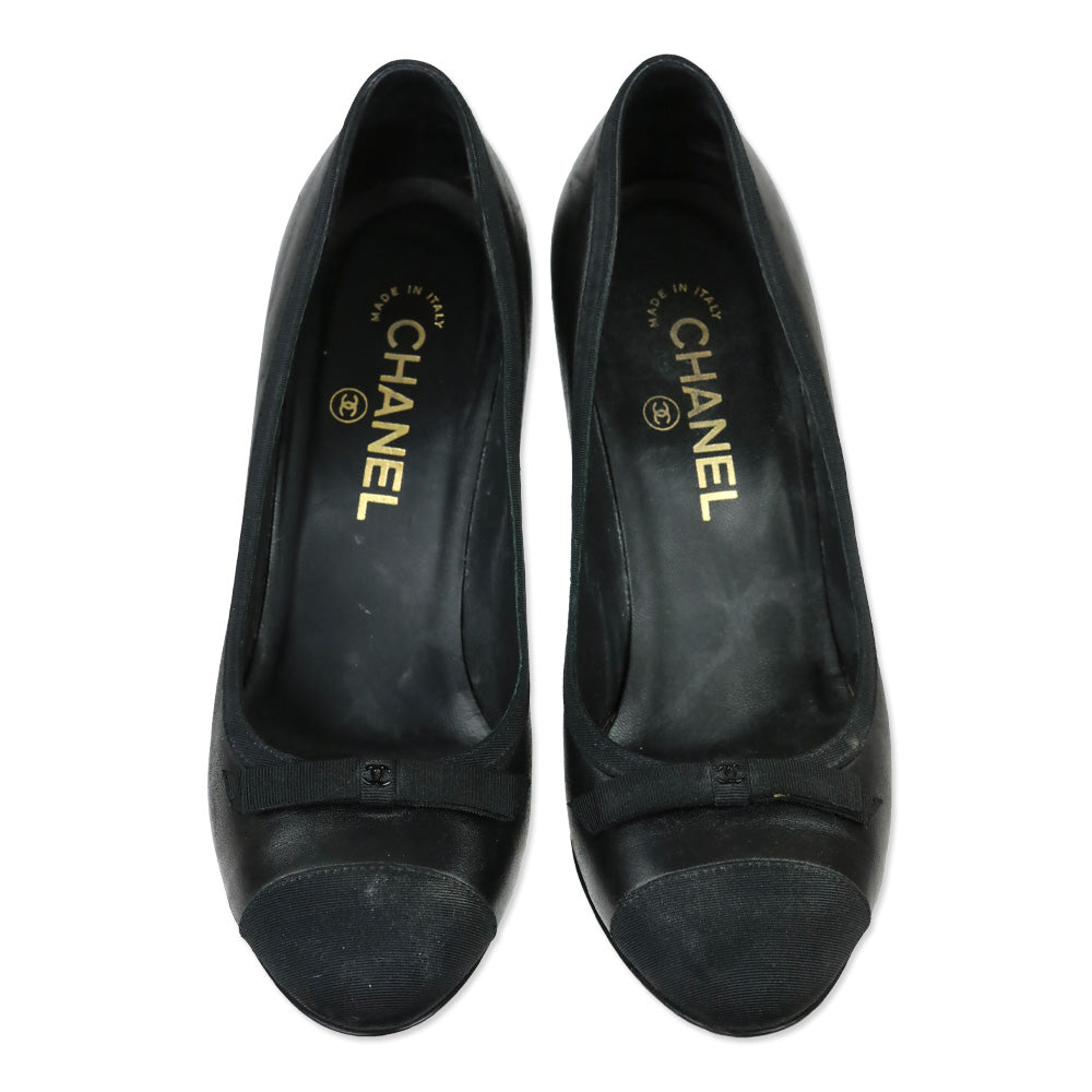 Chanel Black Soft Leather Grosgrain Cap Toe Bow Pump