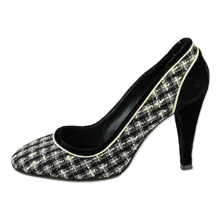Chanel Black/White Tweed & Black Velvet Pump