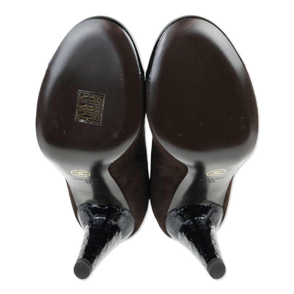 Chanel Brown Suede/Black Patent Cap Toe Pumps