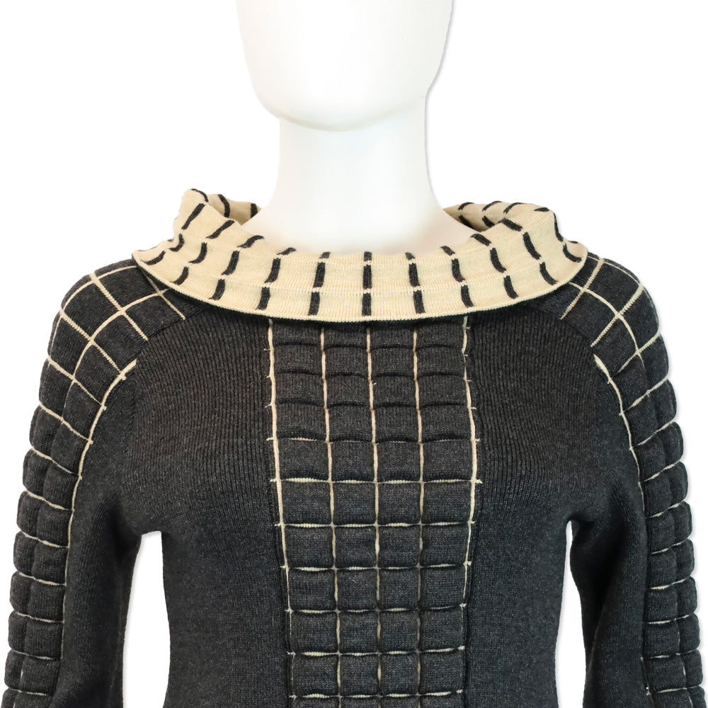 Chanel Charcoal Grey and Beige Chocolate Bar Wool Knit Turtleneck Sweater