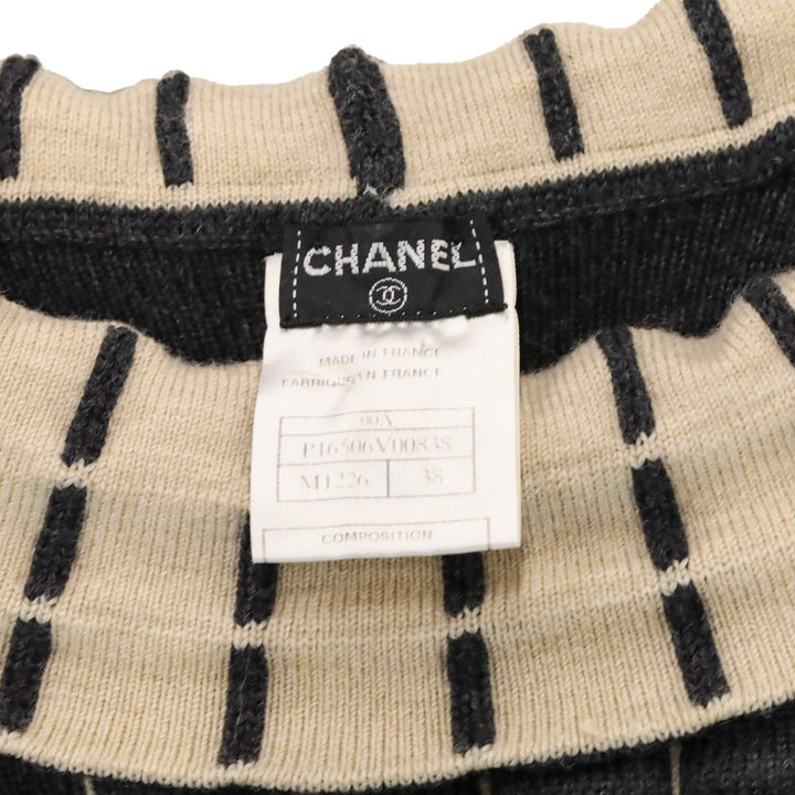 Chanel Charcoal Grey and Beige Chocolate Bar Wool Knit Turtleneck Sweater