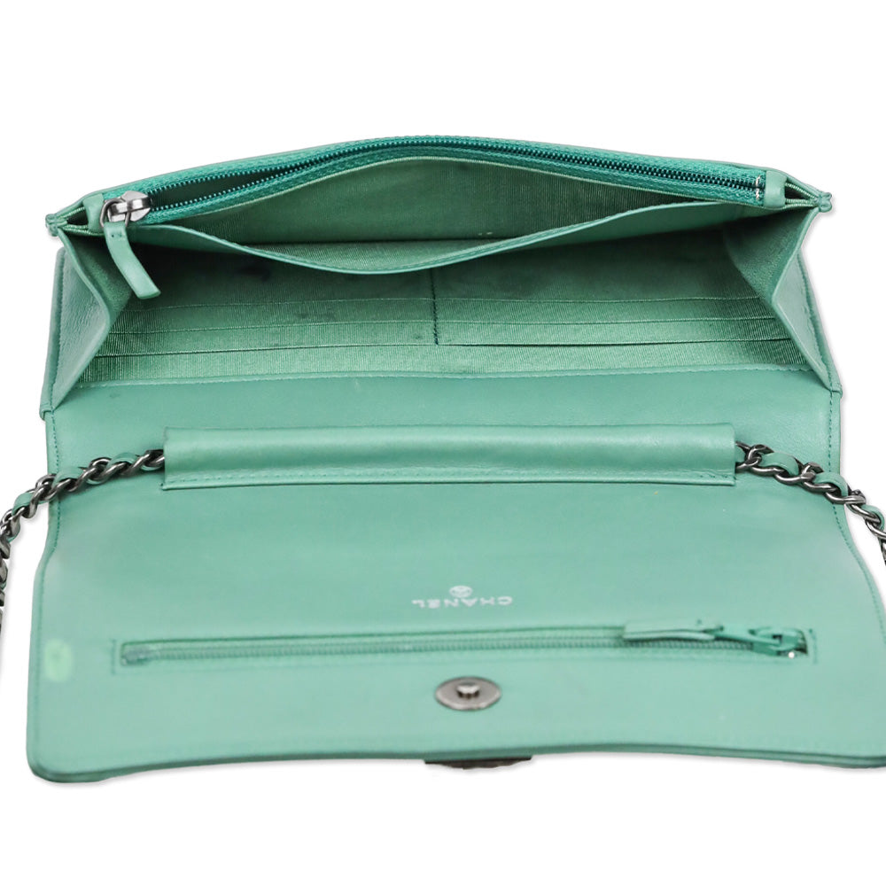 Chanel Green Chevron Quilted Calfskin Braided Boy Wallet On Chain