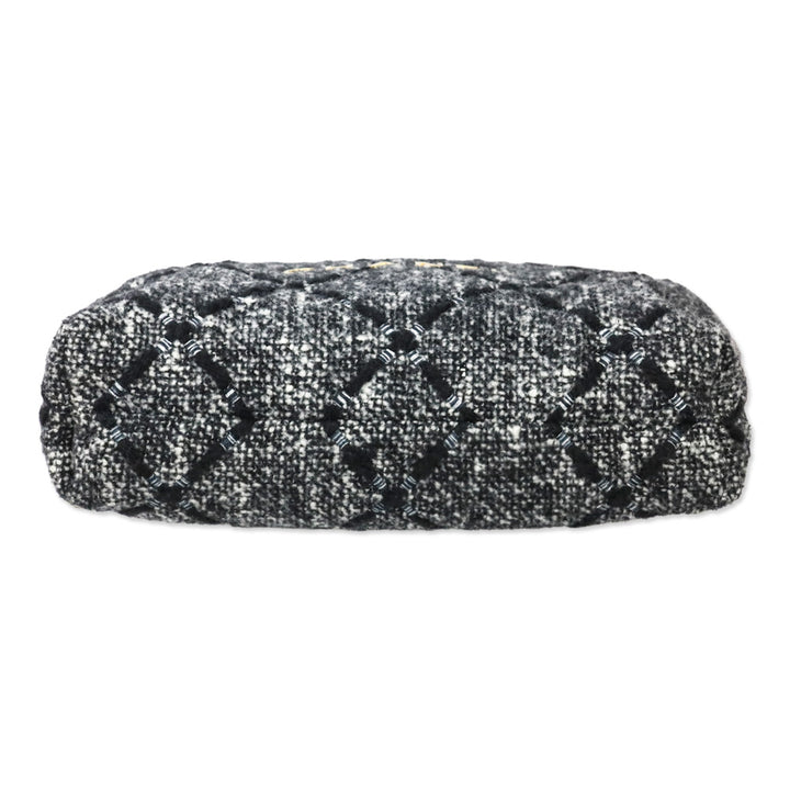 Chanel Grey/Black 22 Tweed Hobo Bag