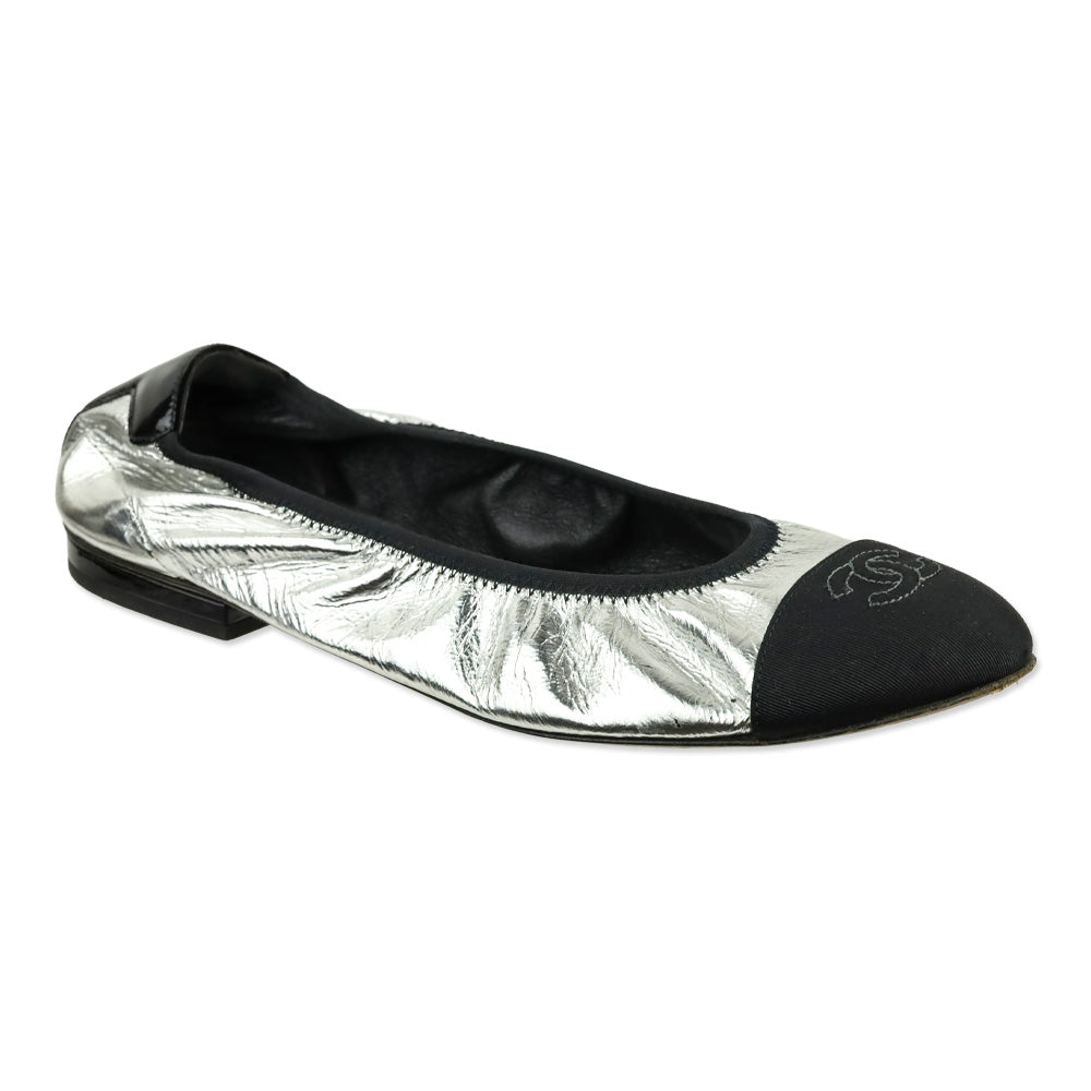 Chanel Metallic Silver & Black CC Ballerina Flats