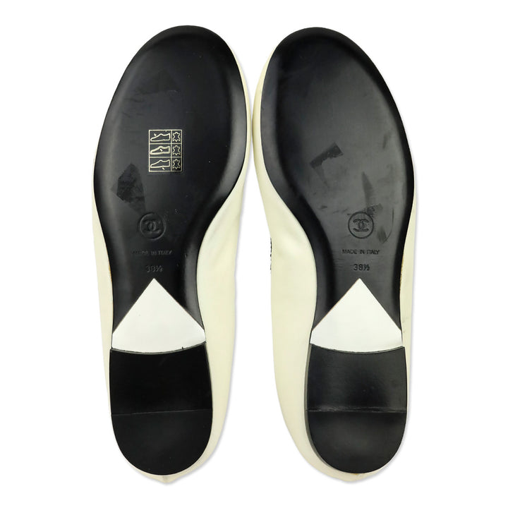 Chanel Off White CC  Moccasin Slip-On Loafers