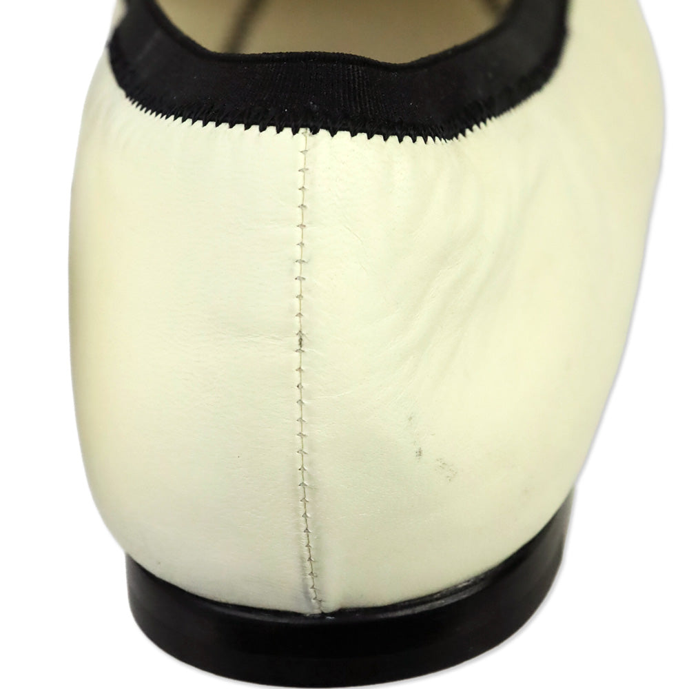 Chanel Off White CC  Moccasin Slip-On Loafers