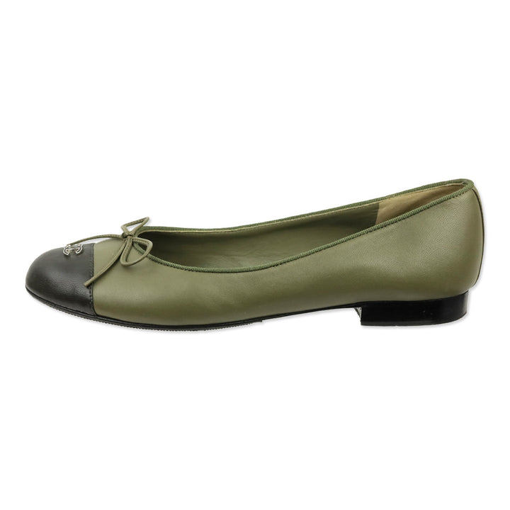 Chanel Olive Green/Brown Lambskin Cap Toe CC Plaque Bow Ballet Flats
