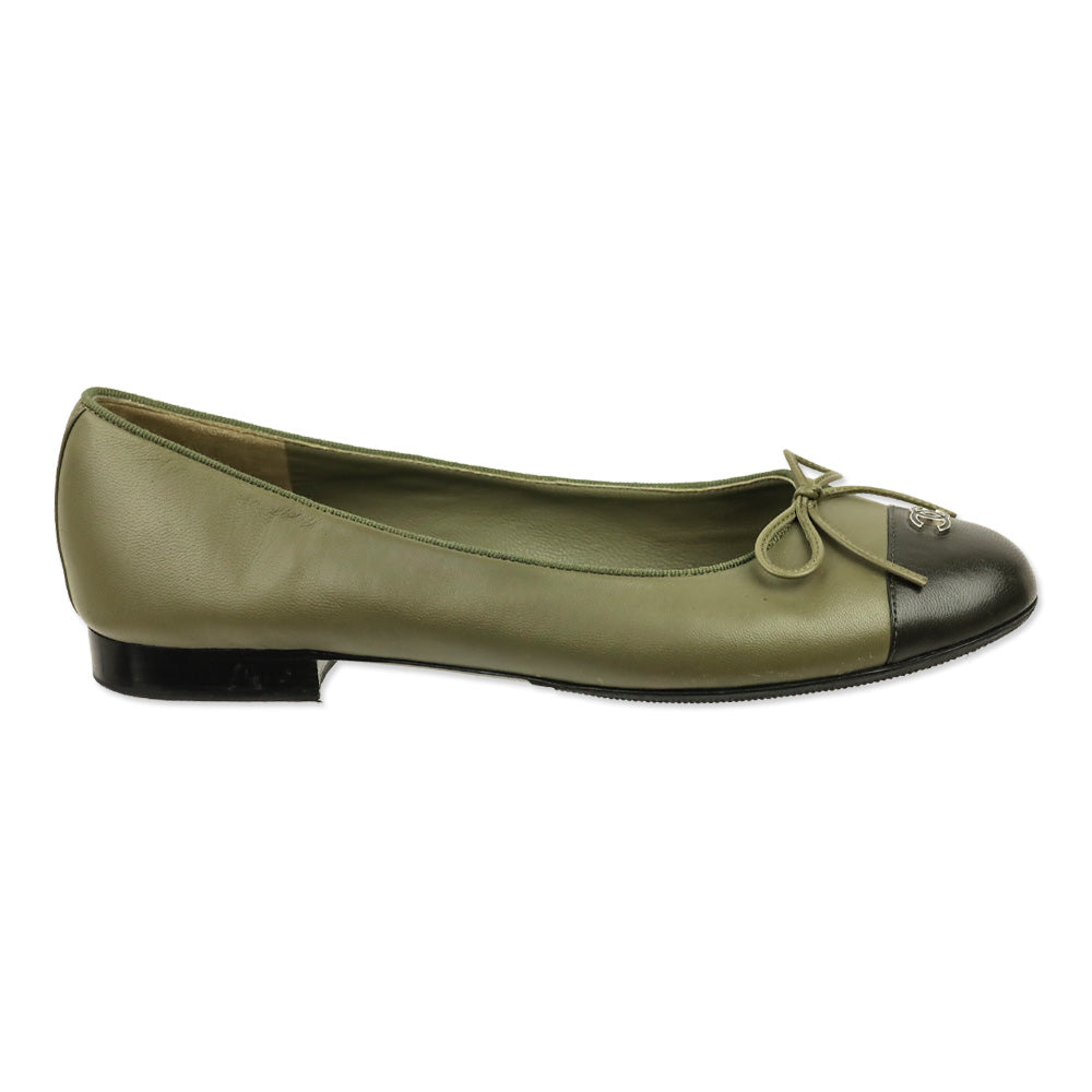 Chanel Olive Green/Brown Lambskin Cap Toe CC Plaque Bow Ballet Flats