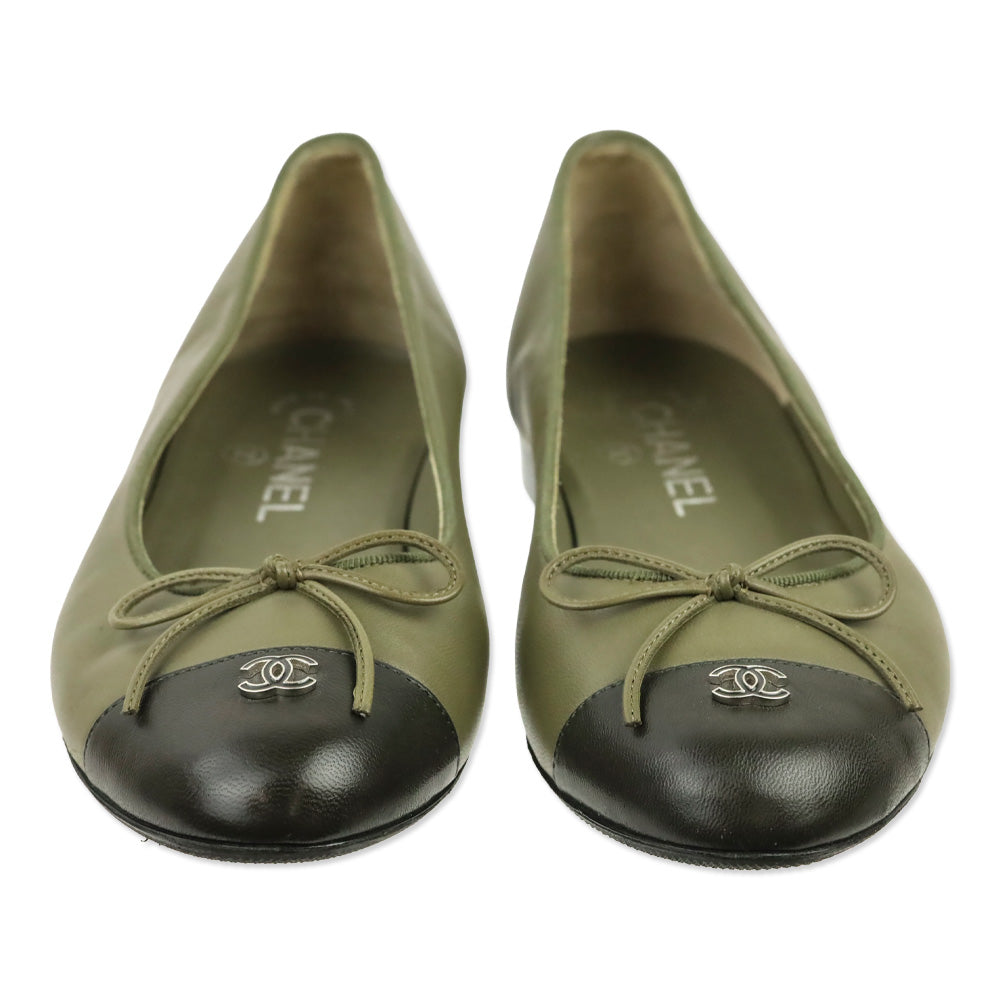 Chanel Olive Green/Brown Lambskin Cap Toe CC Plaque Bow Ballet Flats