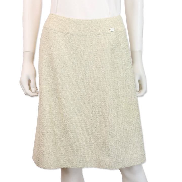 Chanel Spring 2001 Ivory/Metallic Silver Pearl Tweed Suit Jacket & Skirt