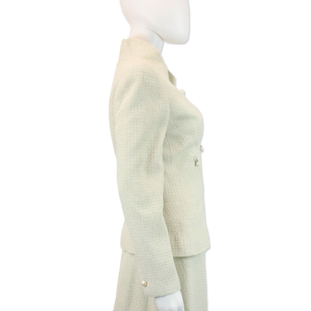 Chanel Spring 2001 Ivory/Metallic Silver Pearl Tweed Suit Jacket & Skirt