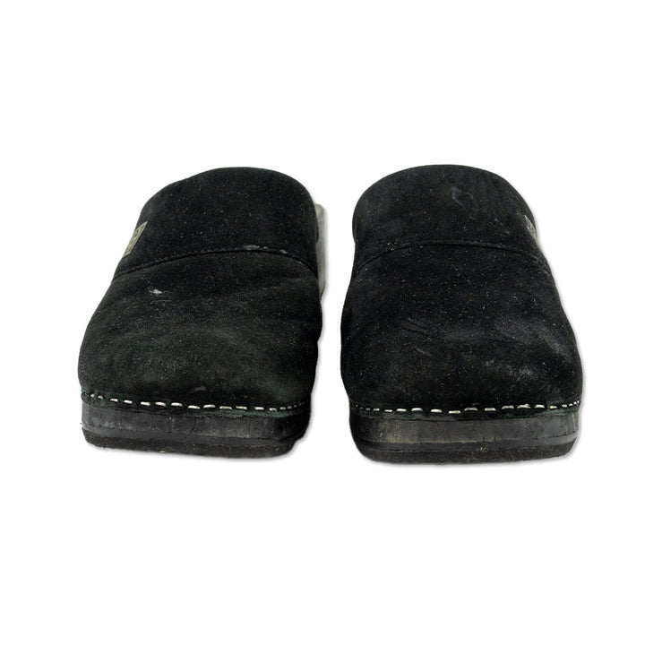 Chanel Vintage 2004 Black Suede Mule Clogs