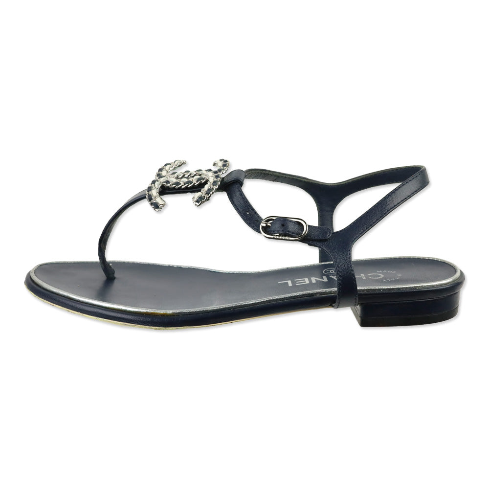 Chanel White/Navy Woven Leather CC Thong Sandals