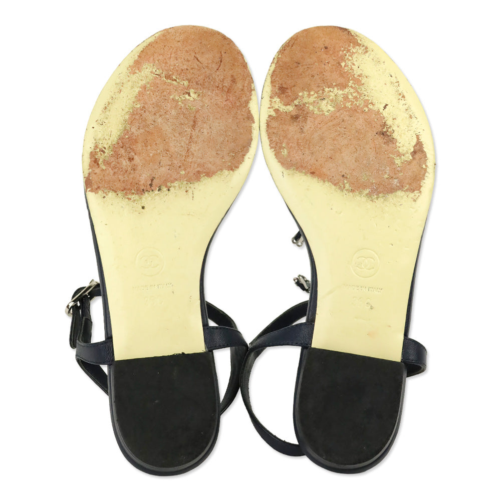 Chanel White/Navy Woven Leather CC Thong Sandals