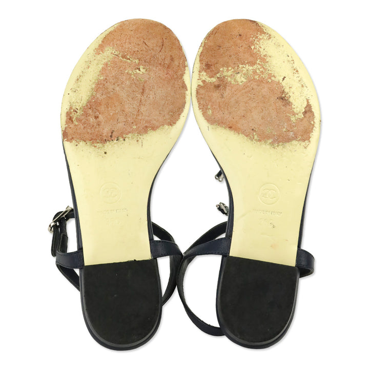Chanel White/Navy Woven Leather CC Thong Sandals
