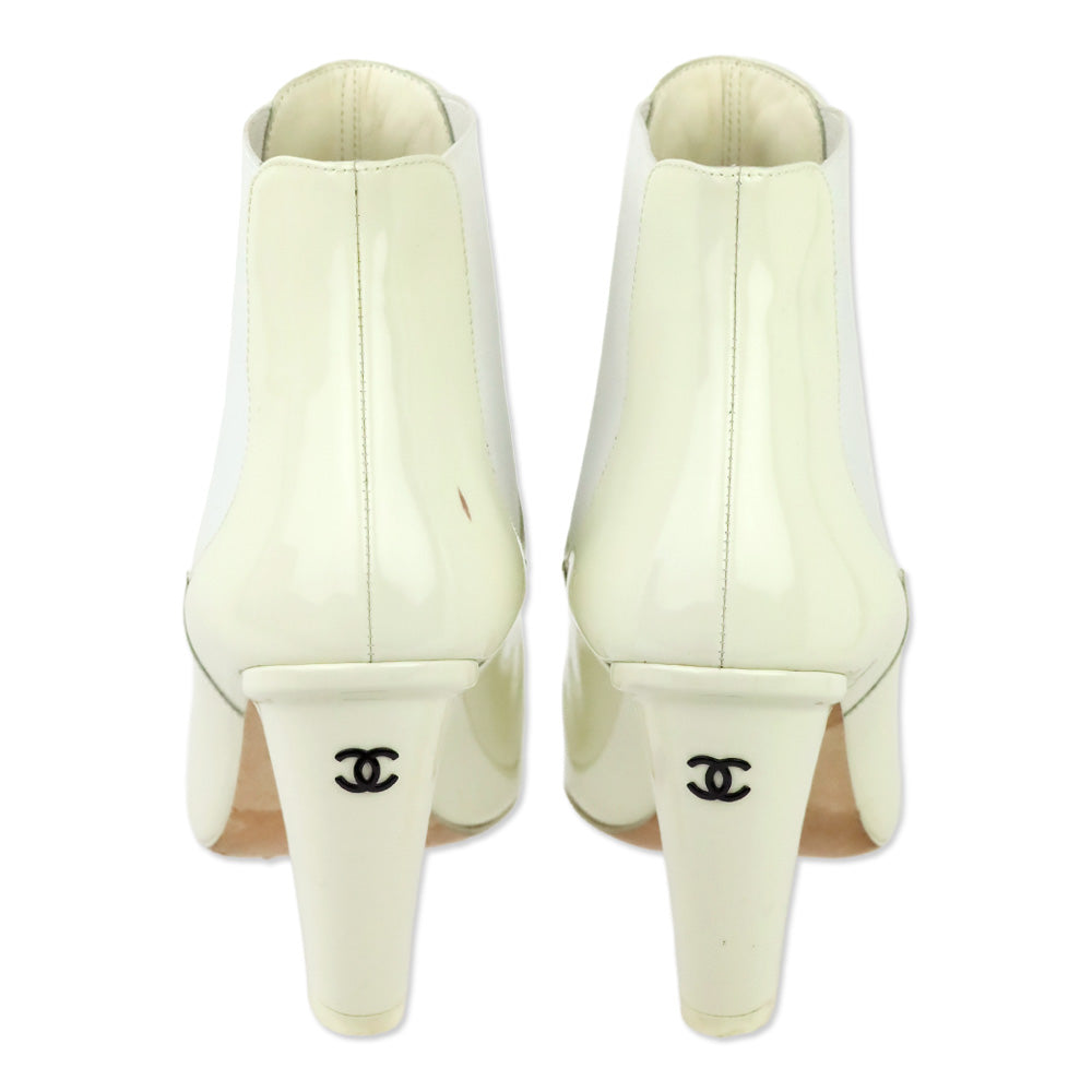 Chanel 22C Ecru Patent Calfskin Ankle Chelsea Boots