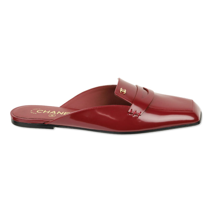 Chanel FW 2026 Burgundy Shiny Calfskin Mules