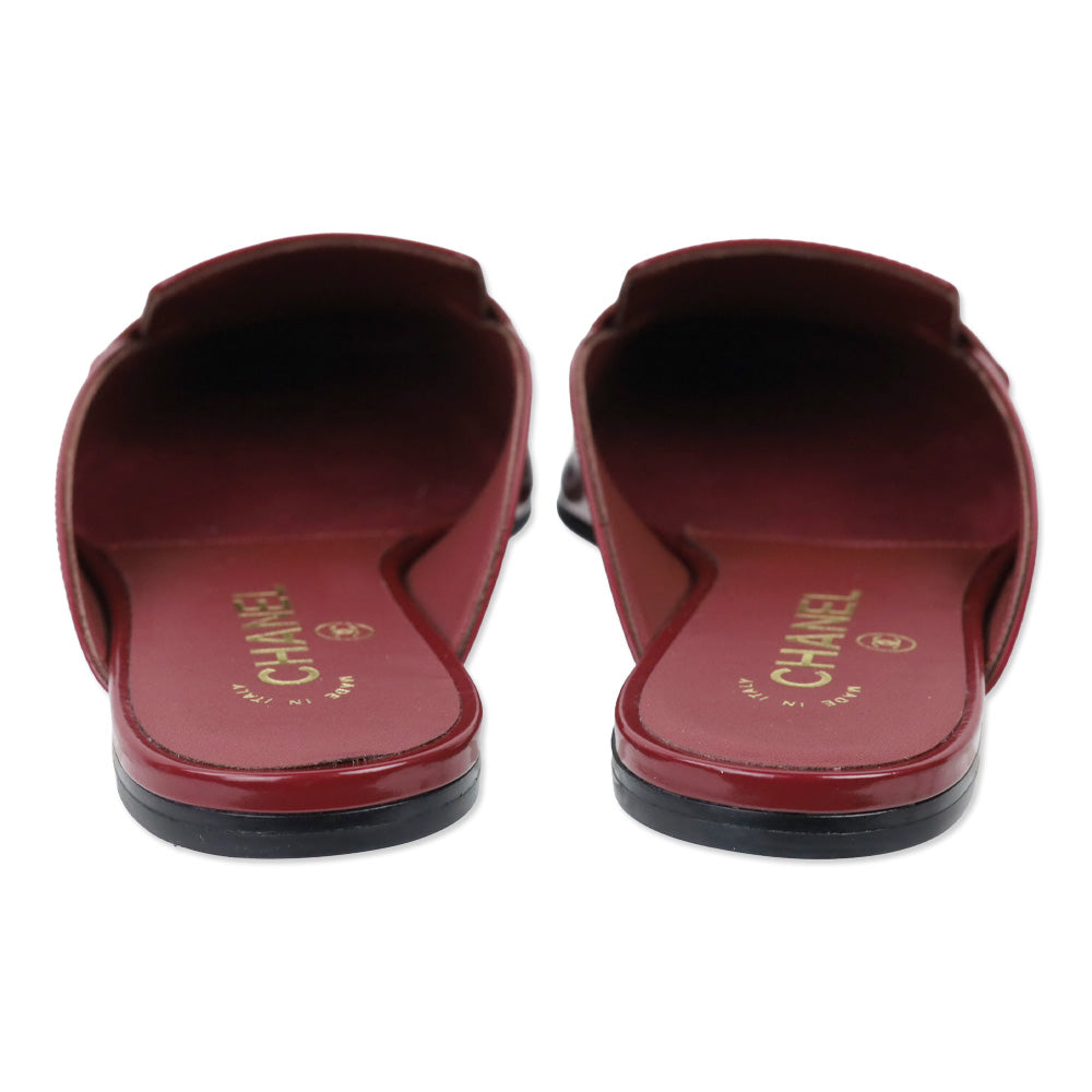 Chanel FW 2026 Burgundy Shiny Calfskin Mules