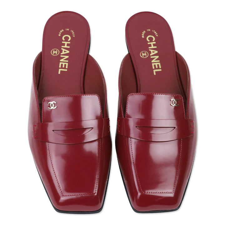 Chanel FW 2026 Burgundy Shiny Calfskin Mules