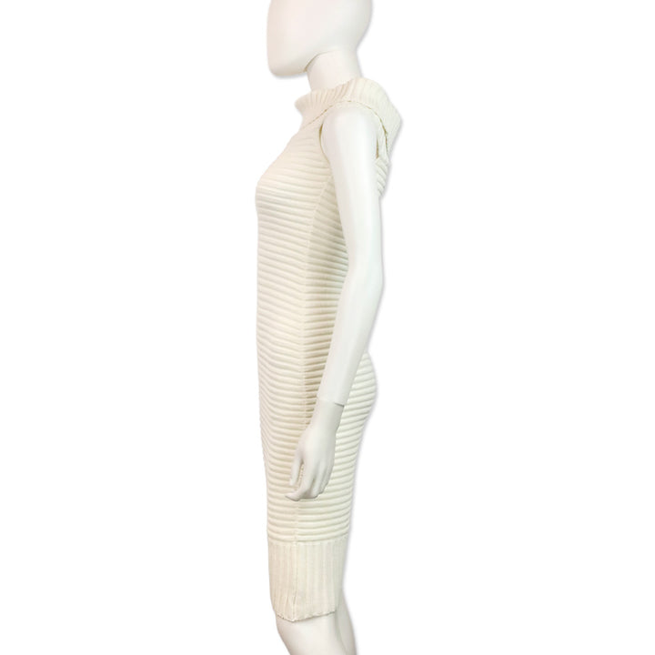 Chanel Spring 2009 White Ribbed Knit Cotton-Blend Off-The-Shoulder Sweater Dress
