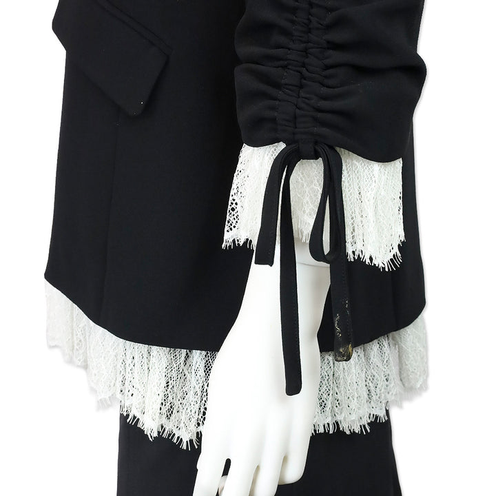 Cinq à Sept Le Petit Lace and Brooch Roxie Blazer