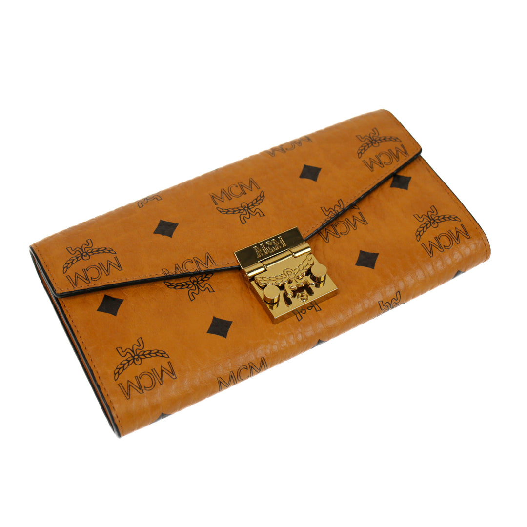 MCM Patricia Visetos Wallet On Chain