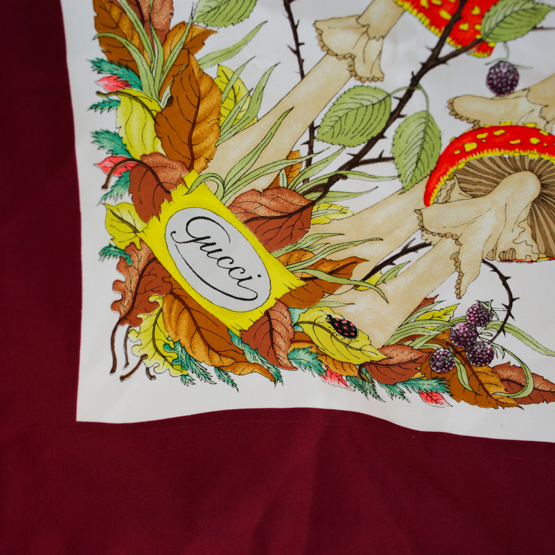 Gucci V Accornero Scarf Gucci Vintage Iconic Accornero Flora